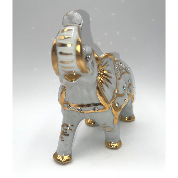 Vintage Capodimonte figurine Elephant with Big Swarovski Crystal Ball Holding - Picture 4 of 16